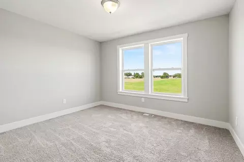 Bedroom - 6281 Comiskey Rd, Stevensville, MI 49127 photo 2 of 8