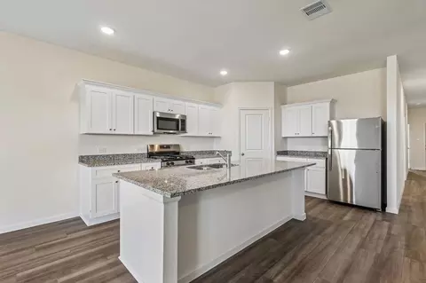 Kitchen - 13112 Bending Creek Trl, Parrish, FL 34219 photo 3 of 3