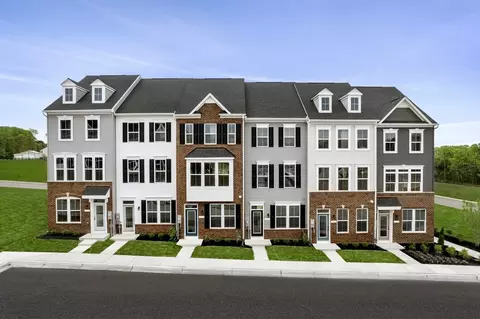 110 Summit Point Blvd, Bowie, MD 20716