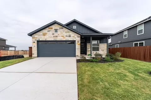 4910 Midland Dr, Schertz, TX 78154