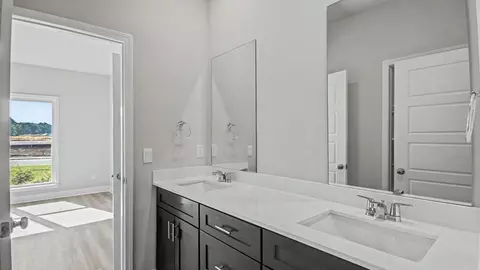 Bath - 550 Edenberg Bnd, Pearl, MS 39208 photo 4 of 9