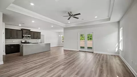 Living - 550 Edenberg Bnd, Pearl, MS 39208 photo 5 of 6