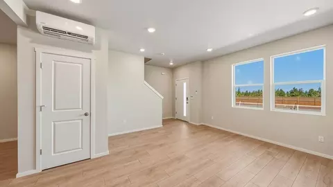 Living - 3559 SW Hartley Ave, Gresham, OR 97080 photo 2 of 4