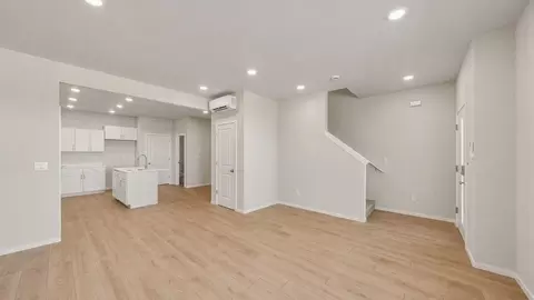 Living - 3559 SW Hartley Ave, Gresham, OR 97080 photo 1 of 4