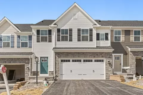 125 Olivia Dr, Eighty Four, PA 15330