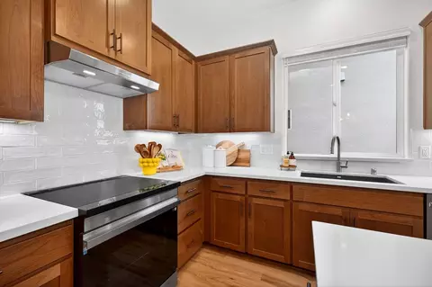 Kitchen - 3924 Currant St, Placer One, CA 95747 photo 2 of 23