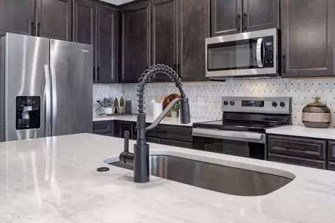 Kitchen - 5989 Ali Grace Dr, Saint Cloud, FL 34771 photo 2 of 4