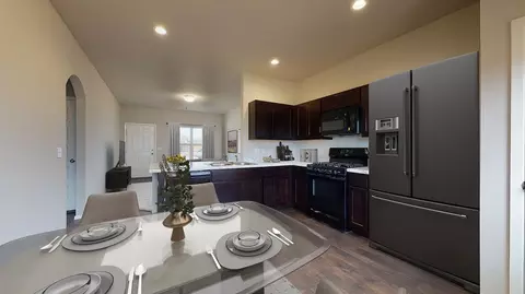 Kitchen - 11 Deerfield Dr, Ward, AR 72176 photo 2 of 4