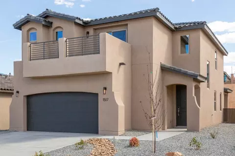 1517 Valle De Colores NW, Los Lunas, NM 87031