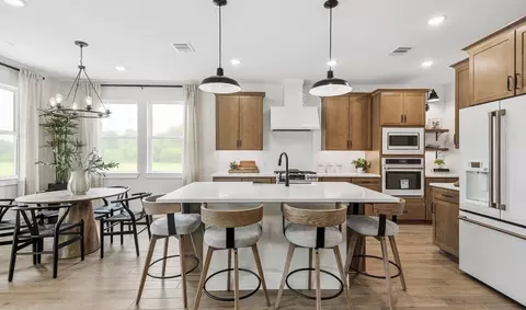 12111 Upper Meadows Ave, Mont Belvieu, TX 77535