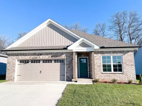 886 Mcintyre St, Bowling Green, KY 42101