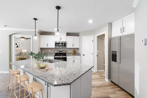 Kitchen - 5306 Madison Pike, Independence, KY 41051 photo 2 of 5