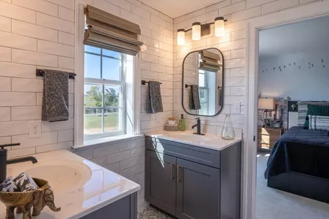 Bath - 435 Sullivan Rd, Westminster, MD 21157 photo 21 of 22