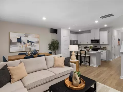 815 Ernest Ln, Lyman, SC 29365