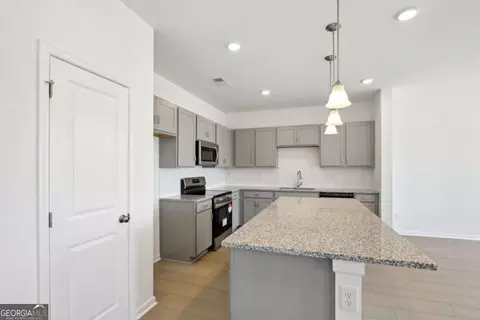 Entry Way - 809 Nova Trl, Riverdale, GA 30274 photo 4 of 14