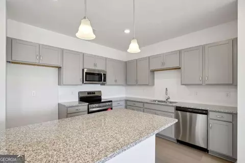Kitchen - 809 Nova Trl, Riverdale, GA 30274 photo 4 of 9