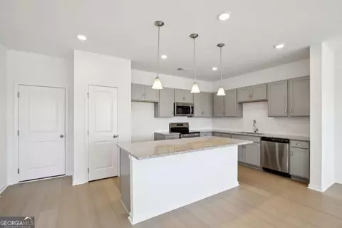Kitchen - 809 Nova Trl, Riverdale, GA 30274 photo 1 of 9