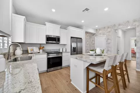 Kitchen - 2902 Meadow Sedge Ave, Placer One, CA 95747 photo 5 of 15
