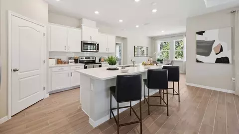 Kitchen - 288 Conway Ave, Saint Cloud, FL 34771 photo 2 of 5