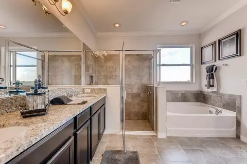 Bath - 288 Conway Ave, Saint Cloud, FL 34771 photo 1 of 5