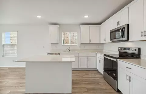 Kitchen - Corymbia Drive, Terrell, TX 75160 photo 1 of 4