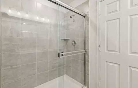 Bath - Corymbia Drive, Terrell, TX 75160 photo 1 of 2