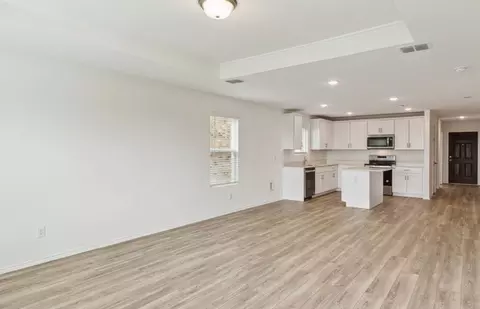 Living - Corymbia Drive, Terrell, TX 75160 photo 2 of 4