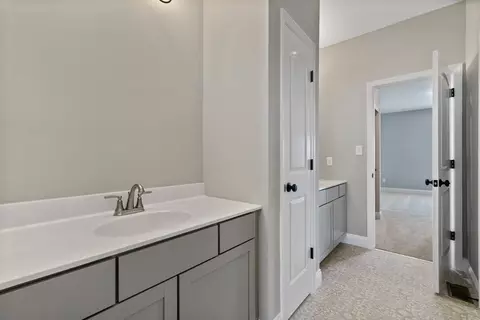 Entry Way - Cambrium Ct., Wentzville, MO 63385 photo 4 of 7