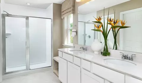 Bath - 3068 N Duquesne Way, Aurora, CO 80019 photo 2 of 3