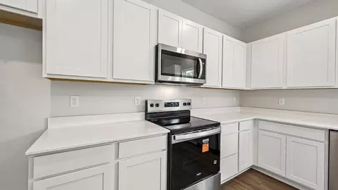 Kitchen - 8740 Basil Rd NW, Baltimore, OH 43105 photo 5 of 5