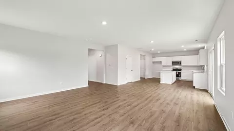 Living - 8740 Basil Rd NW, Baltimore, OH 43105 photo 4 of 6