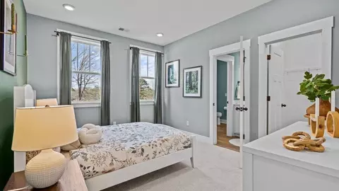 Bedroom - 1022 Devenger Rd, Greer, SC 29650 photo 3 of 6