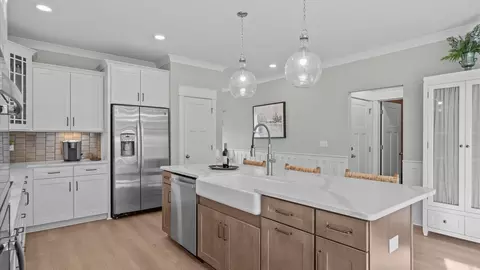 Kitchen - 1022 Devenger Rd, Greer, SC 29650 photo 7 of 8