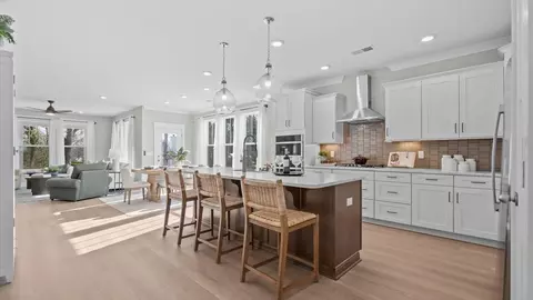 Kitchen - 1022 Devenger Rd, Greer, SC 29650 photo 5 of 8