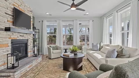 Living - 1022 Devenger Rd, Greer, SC 29650 photo 4 of 4