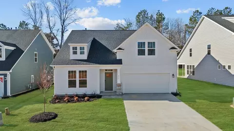 Exterior - 1022 Devenger Rd, Greer, SC 29650 photo 6 of 9