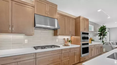 Kitchen - 909 Treble, Irvine, CA 92618 photo 2 of 8