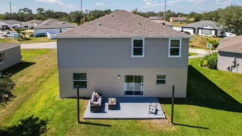 Exterior - 14055 Spring Hill Dr, Spring Hill, FL 34609 photo 4 of 8