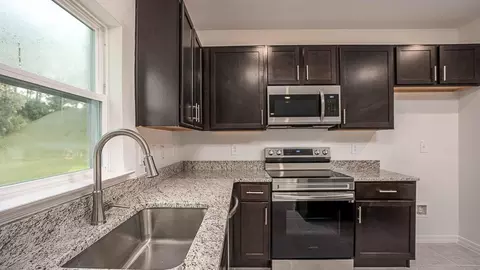Kitchen - 14055 Spring Hill Dr, Spring Hill, FL 34609 photo 3 of 5