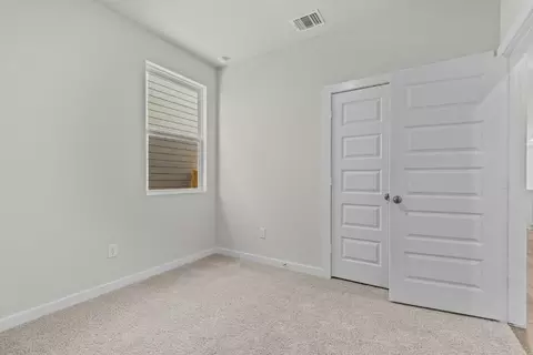 Bedroom - 5503 Franklin Hls, Von Ormy, TX 78073 photo 4 of 12