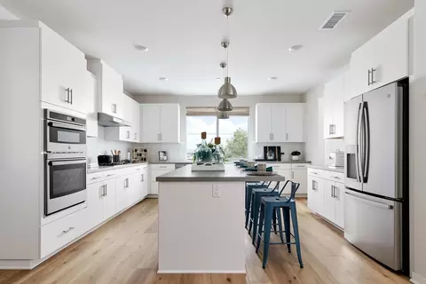 Kitchen - 26985 Echo Mountain Way, Valencia, CA 91355 photo 7 of 8