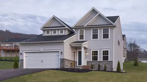 12 Kristi Ln, Biglerville, PA 17307