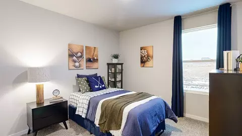 Bedroom - 17613 Phoebe St, Bennington, NE 68007 photo 3 of 9