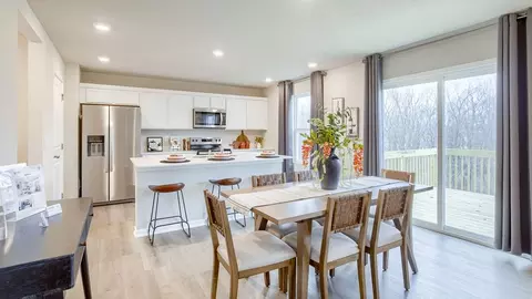 Dining - 17613 Phoebe St, Bennington, NE 68007 photo 2 of 4