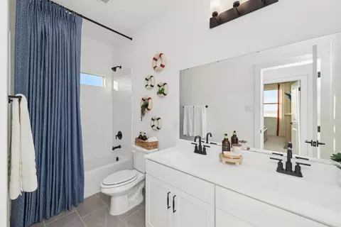 Bath - 11441 Wulstone Rd, Haslet, TX 76052 photo 6 of 9