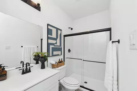 Bath - 11441 Wulstone Rd, Haslet, TX 76052 photo 4 of 9