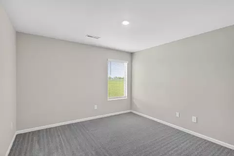 Bedroom - 1025 John Ave, Trinity, AL 35673 photo 2 of 3