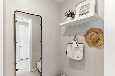 Entry Way - 5737 Pathway Dr, Fairfield, CA 94533 photo 2 of 13