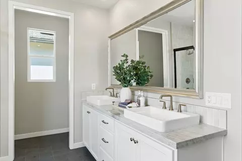 Bath - 5737 Pathway Dr, Fairfield, CA 94533 photo 7 of 23