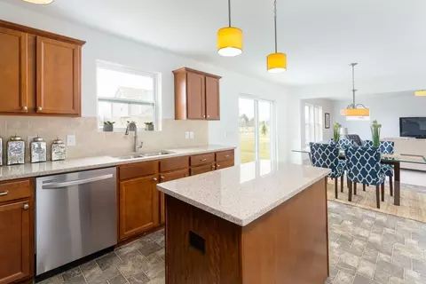 Kitchen - Nautical Ln., Oregon, OH 43616 photo 1 of 3